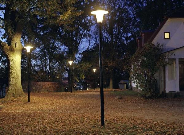 Lampione da giardino classico Zero Lighting